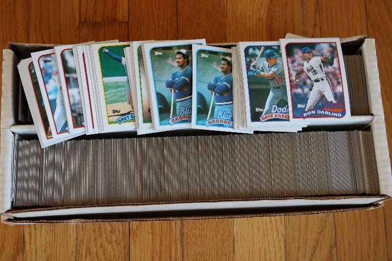 Box of 1989 Topps Baseball cards...