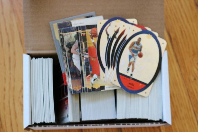 Box of Upper deck Baseball SP cards...