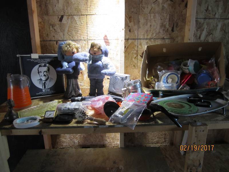 Lot of vintage and collector items...