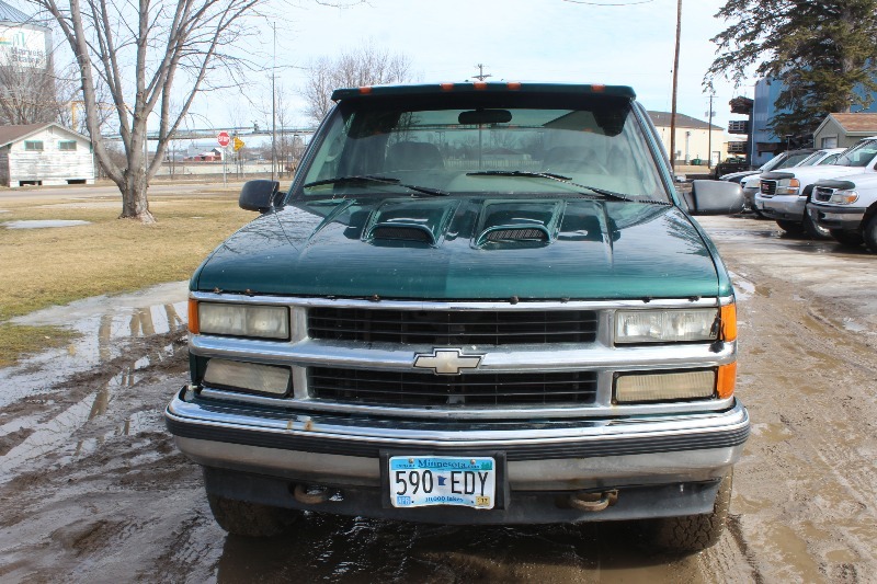 lot 1337 image: 1995 Chevrolet K1500 Extended Cab 4x4