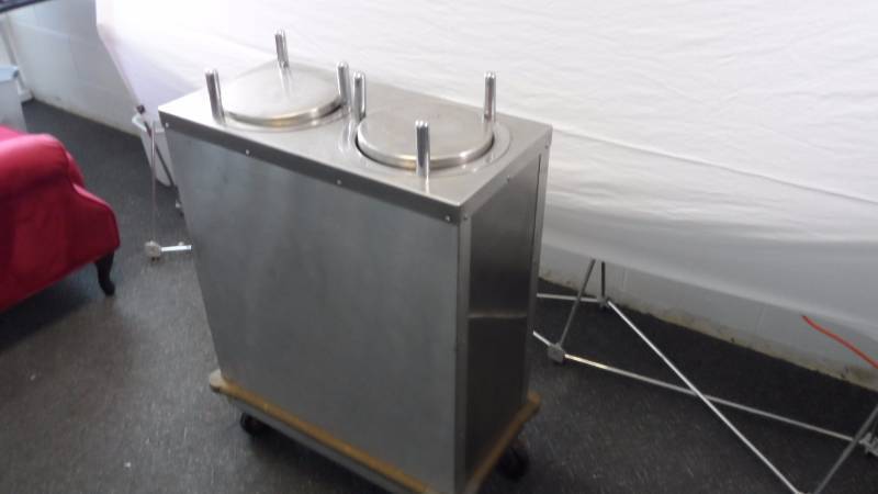 AMF Self-leveling Plate Dispenser