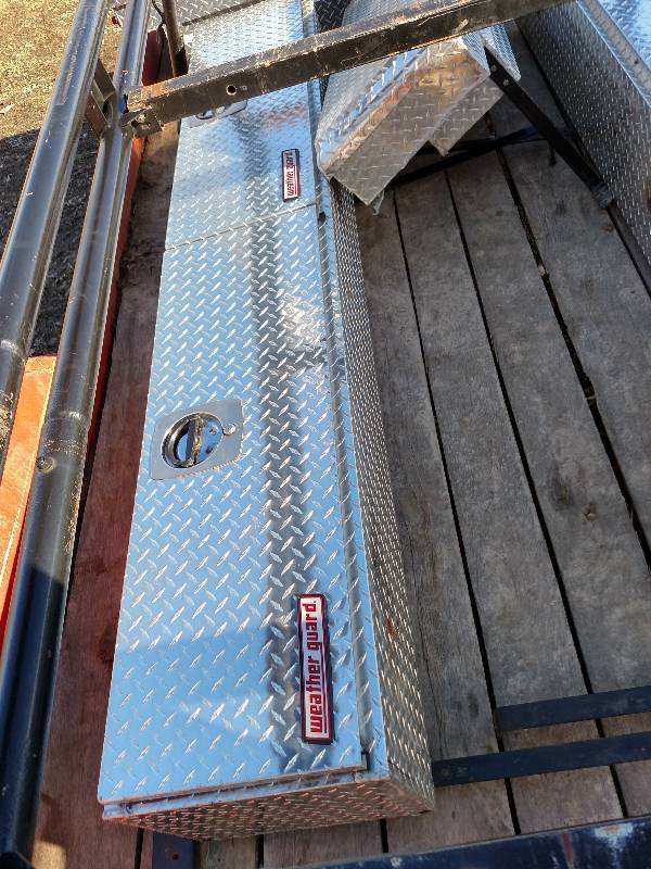 lot 7 image: Weatherguard Aluminum Side Tool Box...