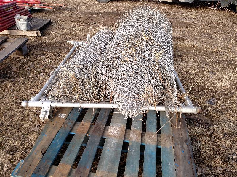 lot 22 image: (2) Rolls 5 Chain Link Fencing & (...