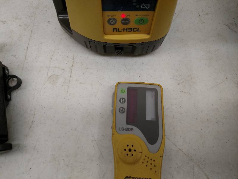 lot 39 image: Topcon RL-H3CL Laser, Works...