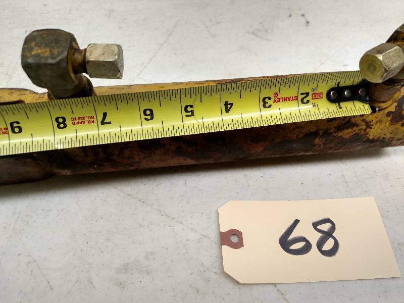 lot 68 image: Hydraulic Cylinder...
