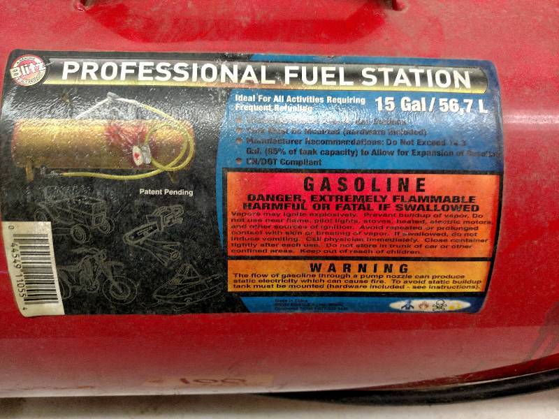 lot 100 image: Blitz 15 Gallon Fuel Station...
