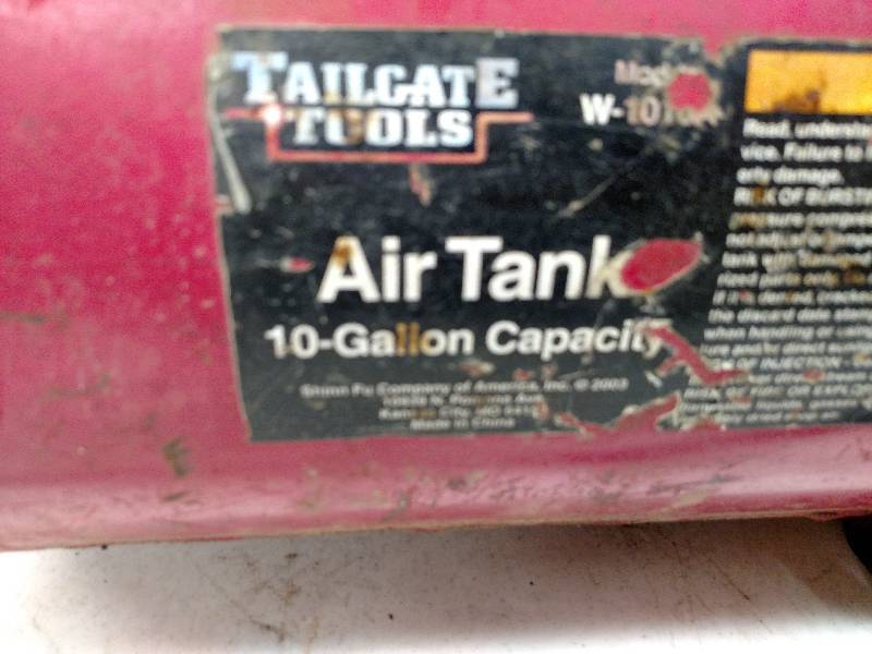 lot 116 image: Portable Air Tank...