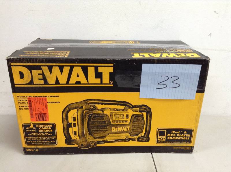 Dewalt 7.2-Volt-18-Volt Heavy-Duty Worksite Radio Charger never used