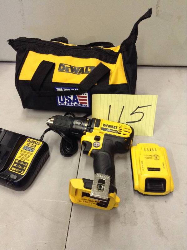 DEWALT 20 Volt Max Li-Ion Cordless Compact DrillDriver  with battery and Charger included