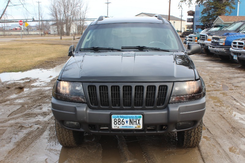 2002 Jeep Grand Cherokee Laredo - 2 Owner