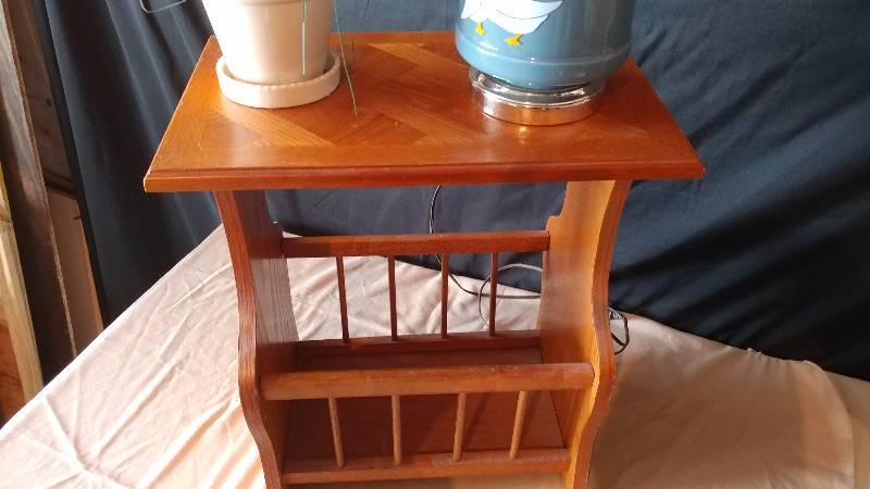 Magazine RackEnd Table