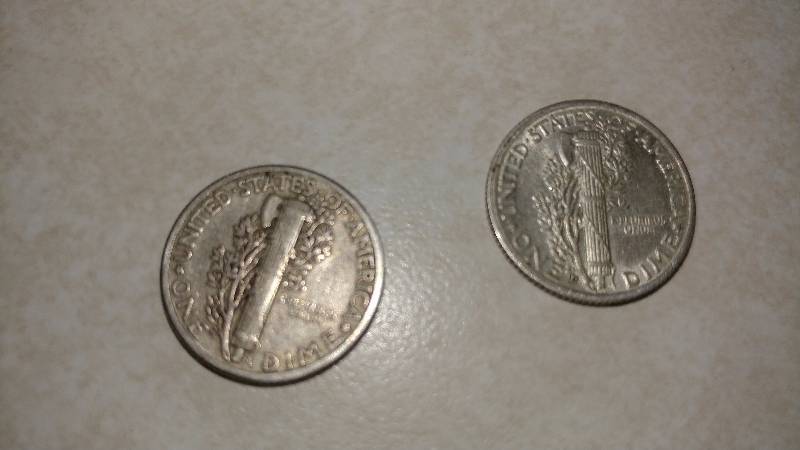 Lot of 2 Dimes