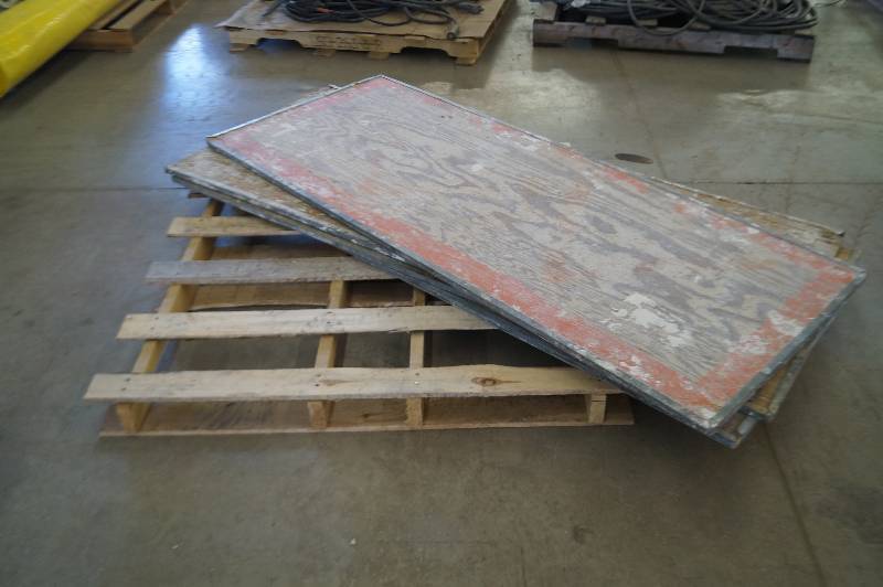Scaffolding platform planks