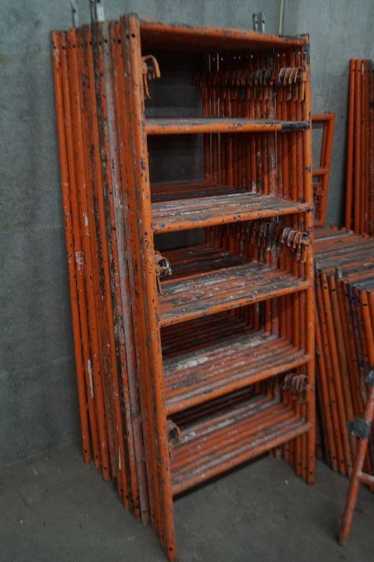 Baker Frame Round Tubes
