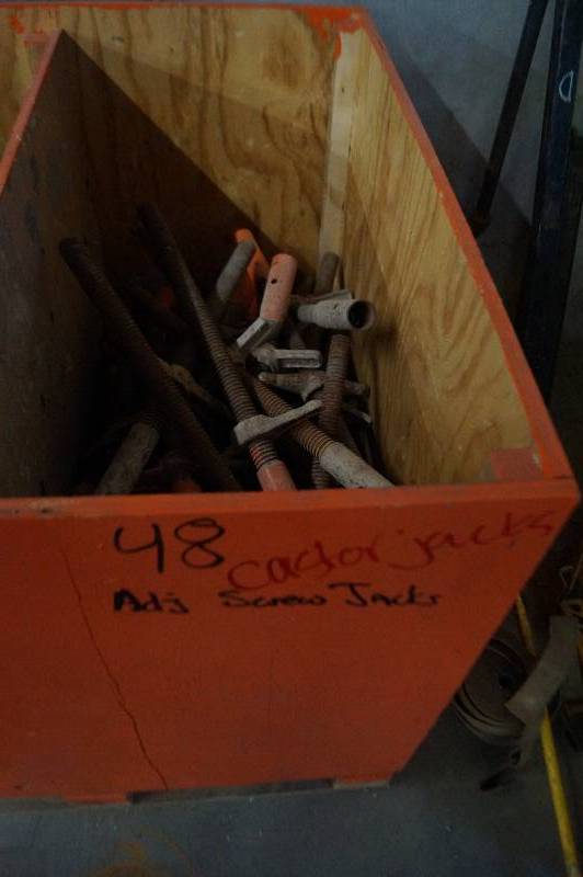 24 Caster Jacks