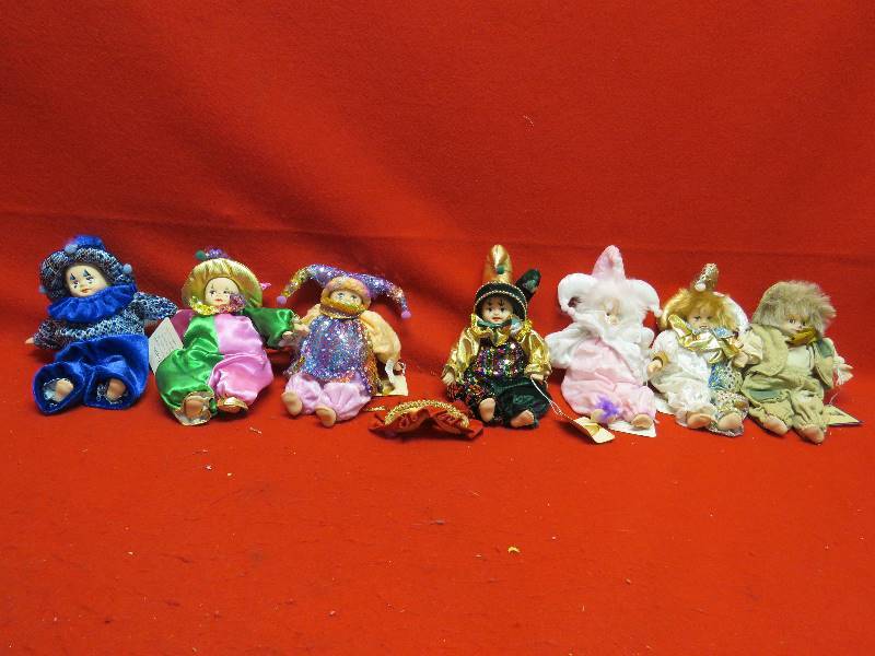 Collectible Clown Dolls