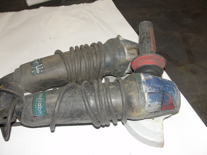 Set of 2   5 Metabo Grinders