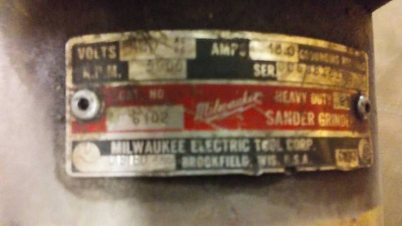 lot 11 image: Milwaukee Sander Grinder Model 6102, 5000 RPM, 15 Amp
