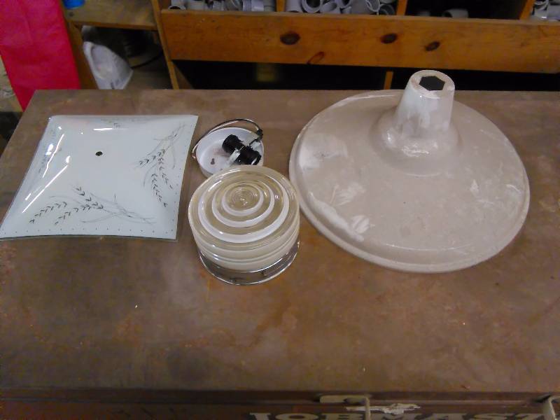 lot 29 image: Vintage Light Fixtures (3) large one is 16.5 inches in diameter