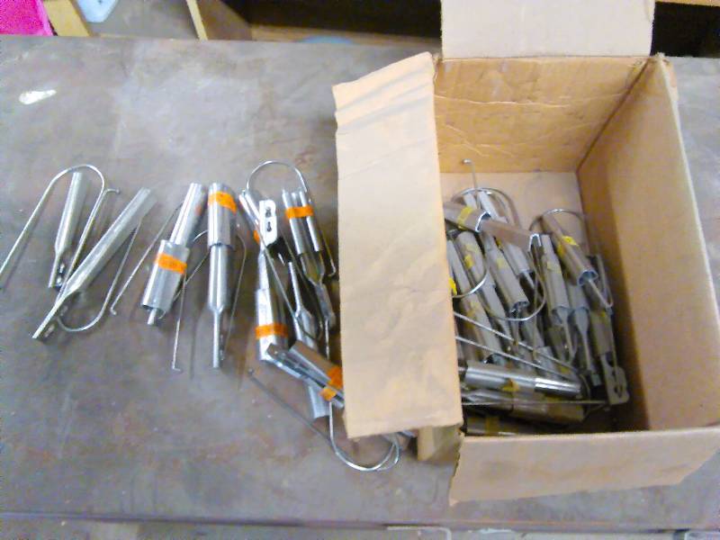 lot 37 image: Aluminum Service Wedge Clamps (approx. 30)