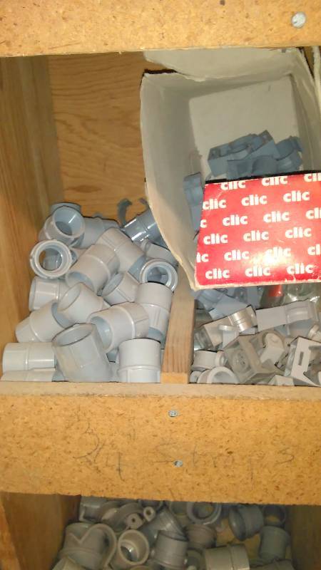 lot 59 image: 34 Inch threaded female Couplers and Poly Straps � See pictures for full detail