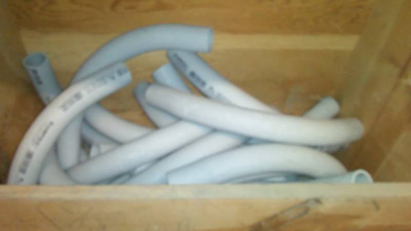 lot 72 image: Cantex 90 Degree Bend, 1 � inch conduit and 1 � inch� see pictures