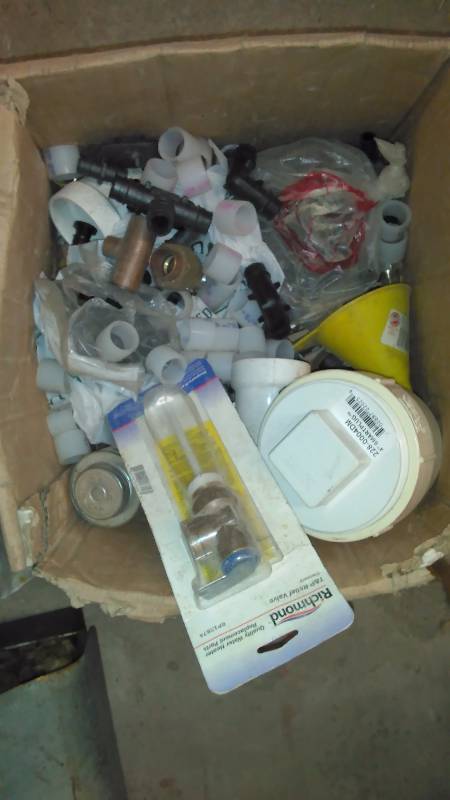 lot 87 image: Misc. copper, pvc, 4 capSleeve and more