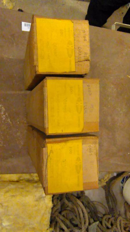 lot 101 image: Electrical Connectors, Insulated Shure Splicer, 100 per box,1 box Q1N62, 2 boxes Q1N63
