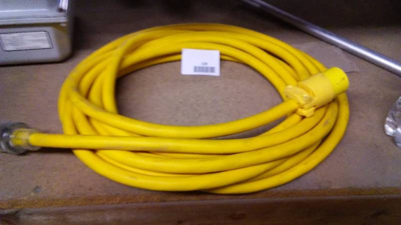 lot 129 image: Heavy Duty Extension Cord, like new, 25 ft.