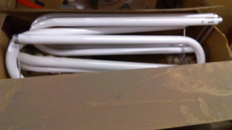 lot 143 image: Phillips TL70 (6)