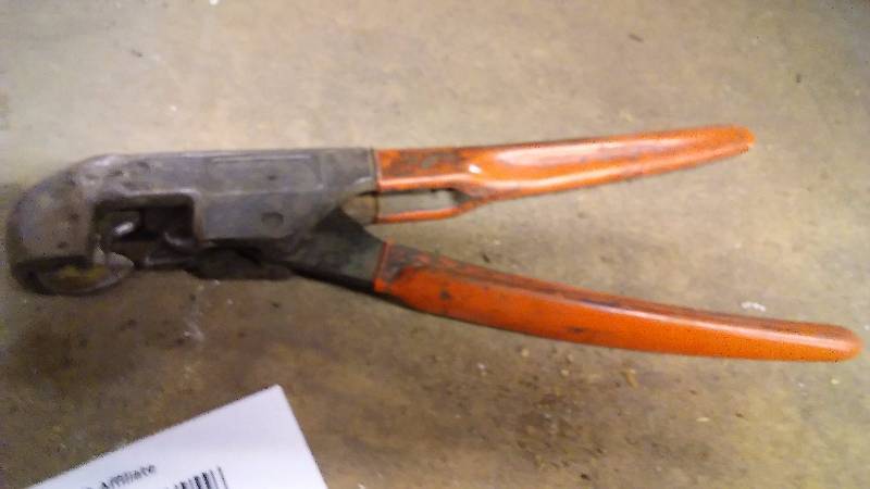 lot 182 image: 12 Inch Cutting Hand Tool