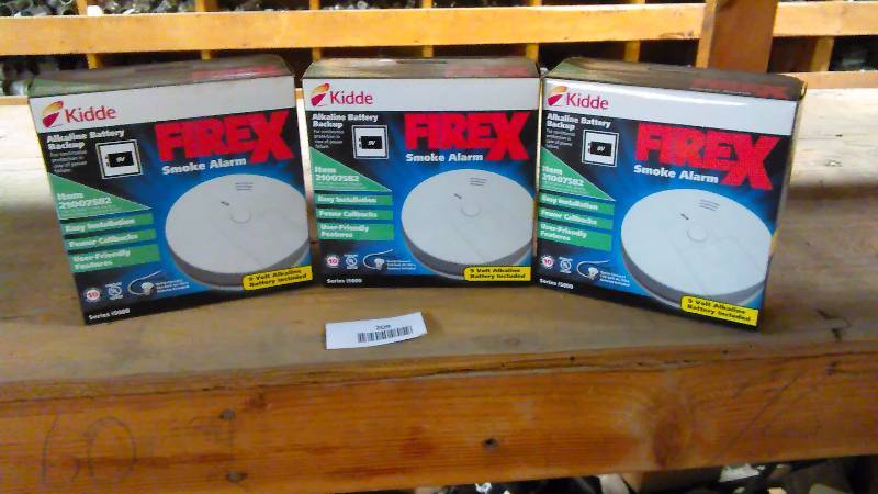 lot 209 image: Smoke Alarms (3) Kidde Firex -New in Box