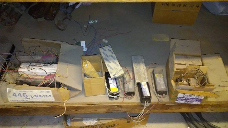 lot 227 image: Ballast Lot (13) various sizes, new and used