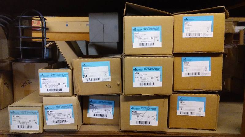 lot 243 image: AR Series Receptacles (11), 60 Amp and 30 Amp