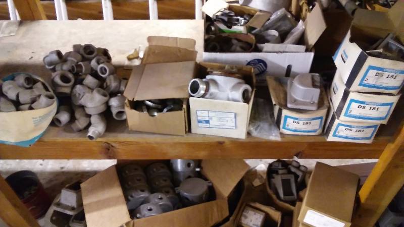 lot 253 image: Conduit (9) and more