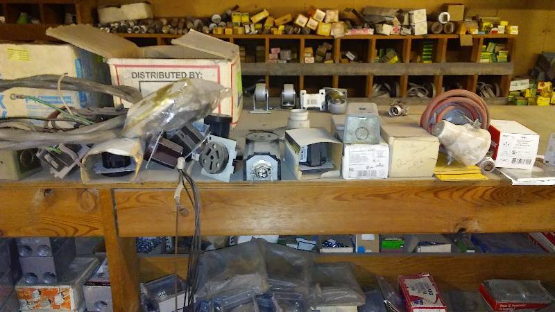 lot 266 image: Misc. 230 Amp Plug ins and electrical parts