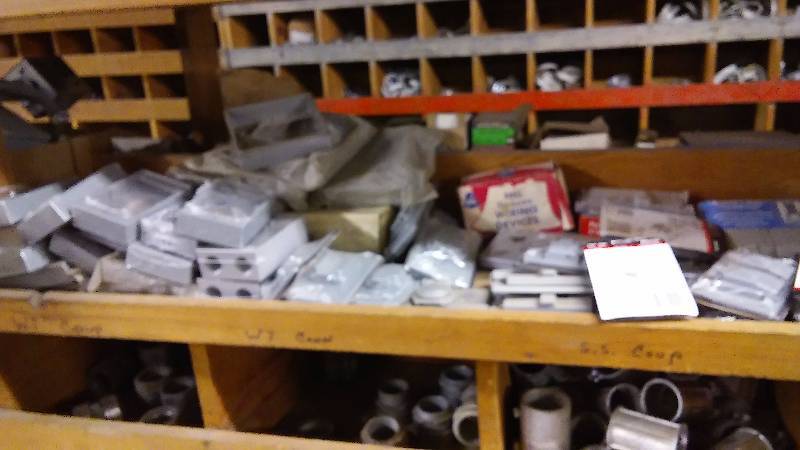 lot 267 image: Red Dot Box Extensions Single and Double and exterior water proof covers