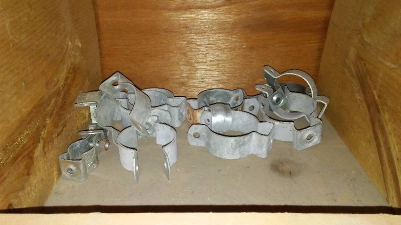 lot 283 image: Assortment of Galvanized andor zinc plated fittings � See pictures for full detail
