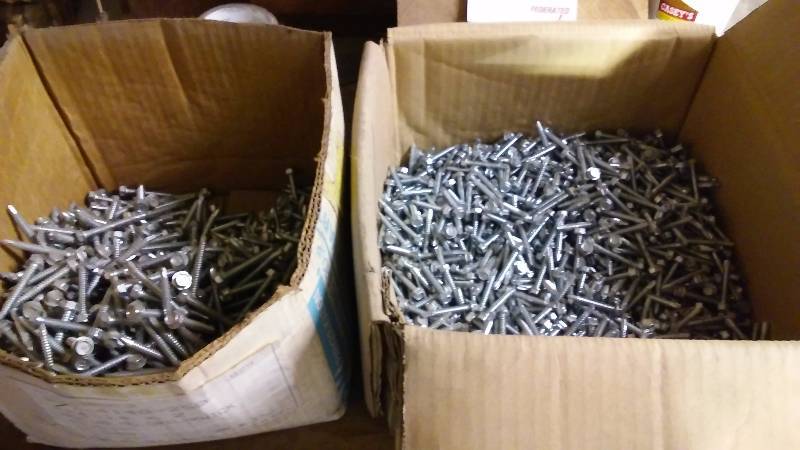 lot 298 image: Boxes of Self Drilling Zinc Hex Head Screws (2) approx. 2200 total pieces