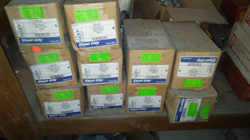 lot 344 image: Galvanized Malleable Iron Universal Beam Clamps, 50 per box (10 Boxes)