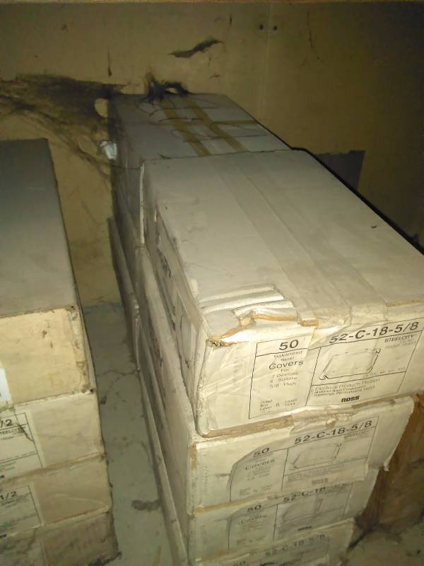 lot 354 image: Cases of Galvanized Covers (8) each case has 50 covers