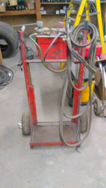 lot 528 image: Acetylene Torch Cart