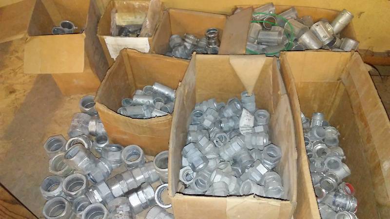 lot 386 image: Variety of Conduit Couplings and Connectors � See Pictures for Details.