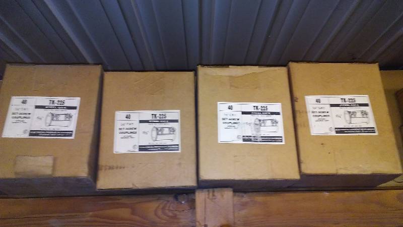 lot 395 image: 1 � set screw coupling (4 cases of 40)