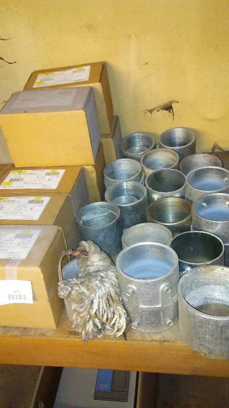 lot 417 image: 3 and 3 � Inch Conduit Connectors and Couplings