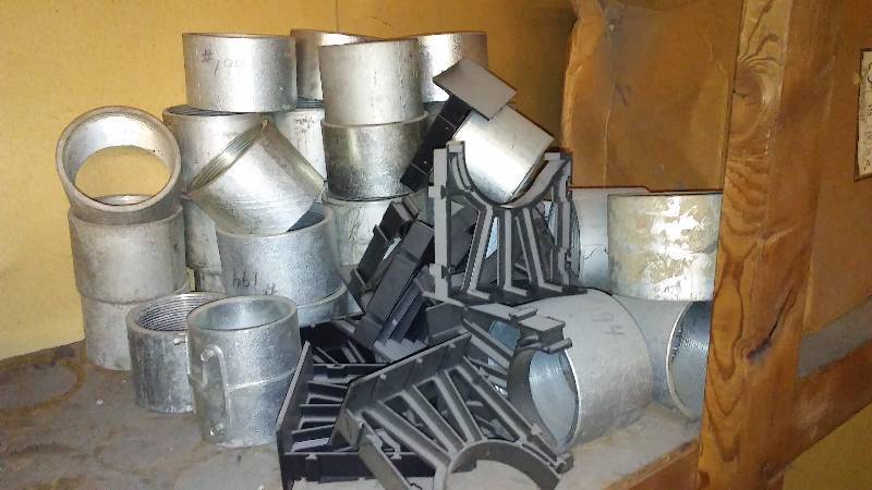 lot 421 image: Conduit Connects 3 � and 4 Inch