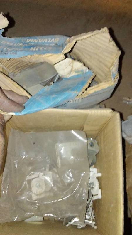 lot 431 image: Surface Metal Raceway fitting (5 Cases of 10)