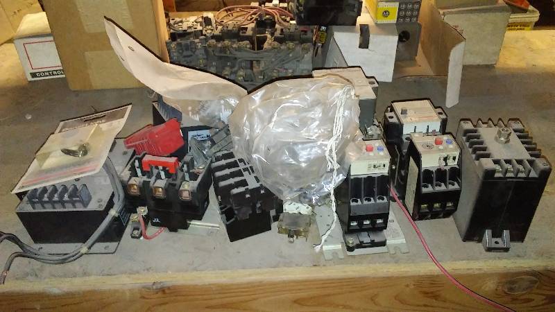 lot 443 image: 3 Phase Monitor and more