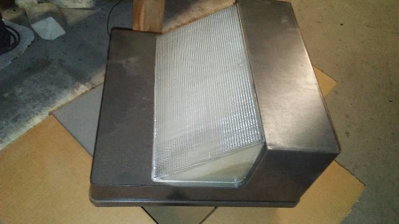 lot 483 image: Exterior Wall Lamps (2) New in Box