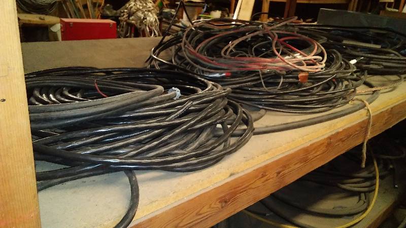 lot 492 image: Misc. Wire � See Pictures